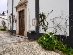 引き続き、街歩きします。