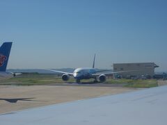 無事に中部国際空港に帰ってきました。787が迎えてくれました。