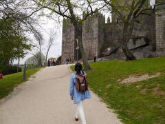 続いてギマランイス城に向かいます。