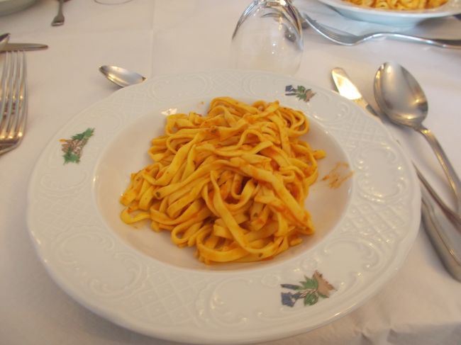 昼食はやはり、パスタ。