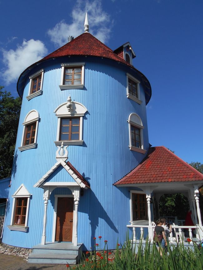 ご存知ムーミン一家の家。