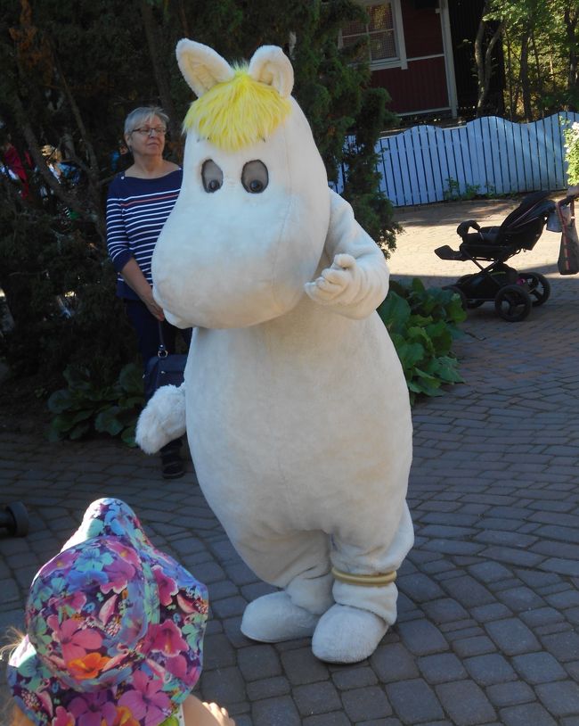 日本のアニメでは『ノンノン』と呼ばれていたと思うのですが、『フローレン』と呼ばれていました。またの呼び名を『スノーク家のお嬢さん』