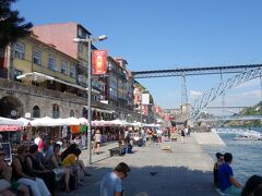 そして、ドウロ川沿いまで降りてきました。