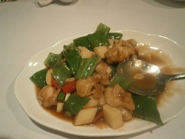 鶏肉の炒め物<br /><br />ちょっとピリッとしてこれも美味しい<br /><br />蟹のおこわ食べたかったが、お腹がいっぱいになってしまった<br />価格時価となってました　いくらするんだろう？<br /><br />