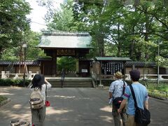 駅名にもなっている【九品仏浄真寺（くほんぶつじょうしんじ】に向かいます。