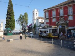 夕方ですが、まだまだ明るいです。Portas Do Solです。