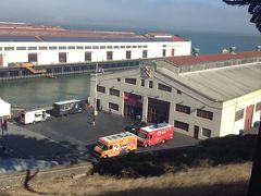 下ではJ Pop Summitが行われています。