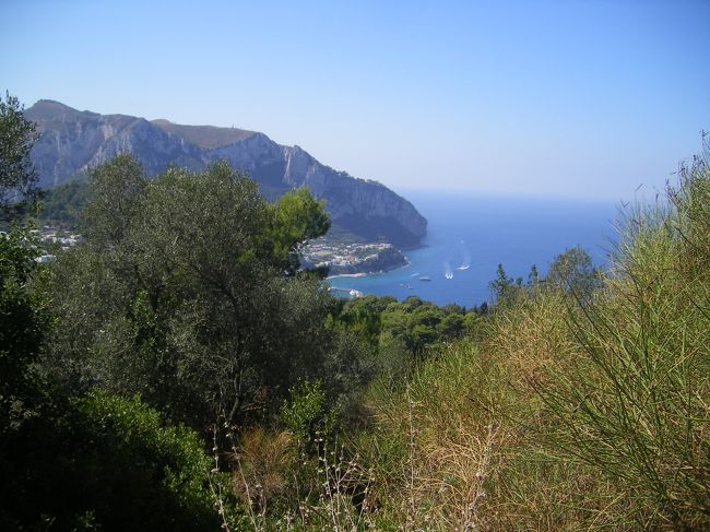 　ヴィラジョビスから離れます