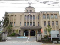 会津若松市役所本庁舎。
1937年に建てられた堂々たる外観。