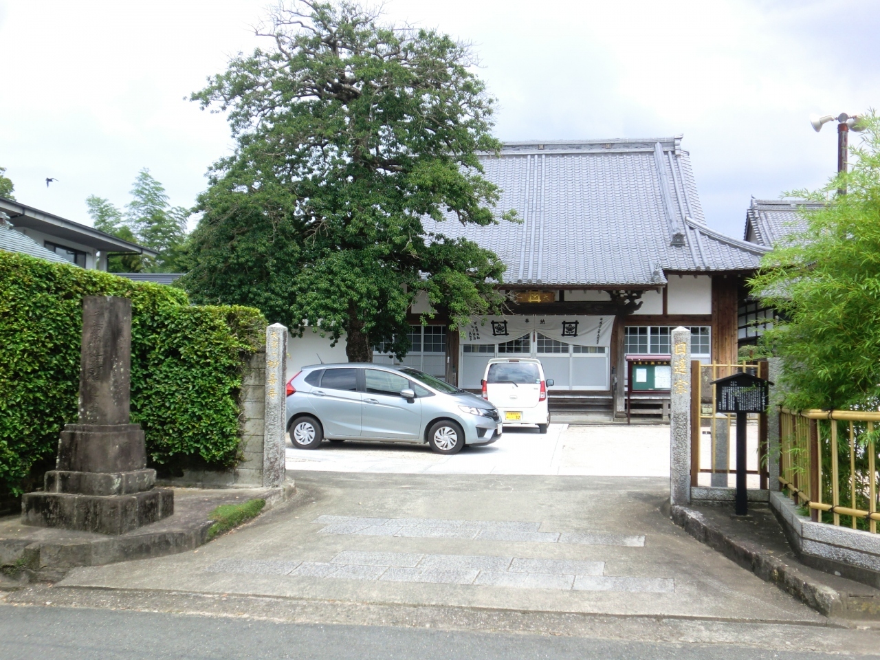 こちらは日蓮宗の妙善寺さんです。