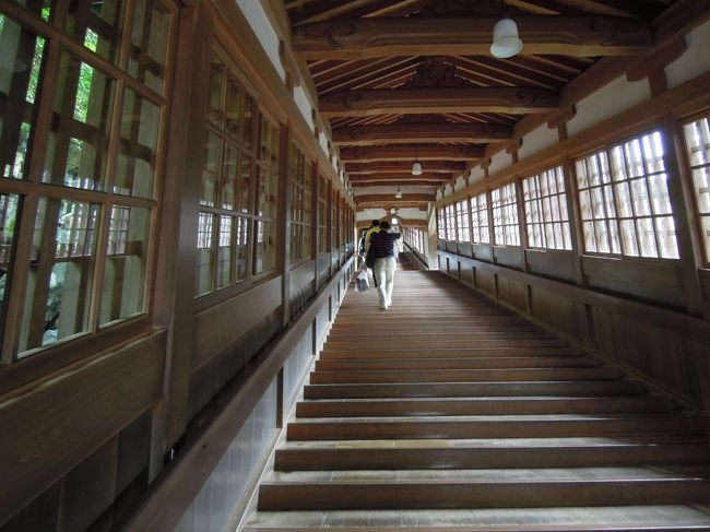 法堂、仏殿、山門などは平面ではなく高低差があり、階段で繋がっていた