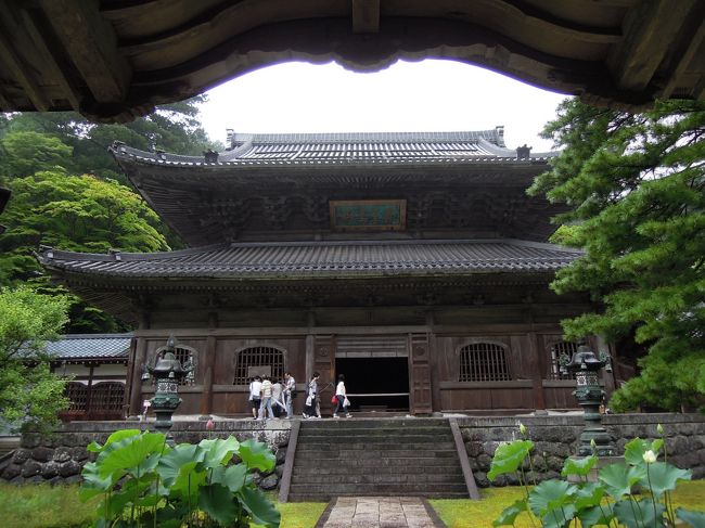 中雀門から見た仏殿