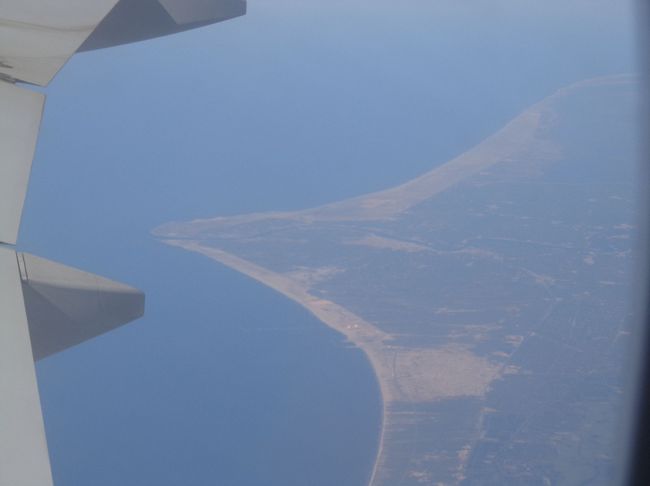 エジプトを抜けて地中海へ<br />この景色を見るのは2度目<br />始めて見た時は、物凄く興奮した。<br />地図上の地形が割とそのままの形で眼下に見えるのです。<br />楽しくて仕方がありません