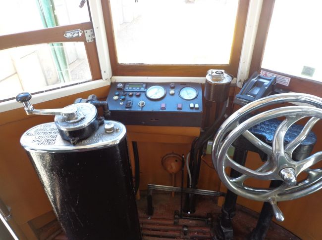 トラムの運転台