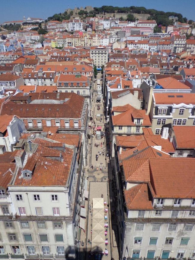 道行く人まではっきりと見える