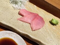 うわっ！これ、うまっ！リオ近海産のマグロ（中トロ）。