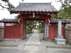 向かって左にあるのが千手院。
こちらは二十番札所になる。
御朱印は庫裏で。

鎌倉も何度も訪れ、９割方の寺院は参拝したのではないだろうか。
鎌倉を離れ、ここから第二部の川崎へ向かう。