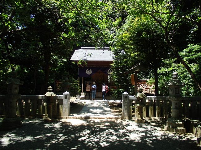 葛原岡神社本殿