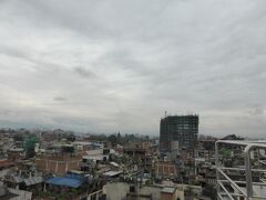 ホテルに戻り最終荷造り。
相変わらずどんよりしてますが、本日も雨が降らない事を祈りましょう。