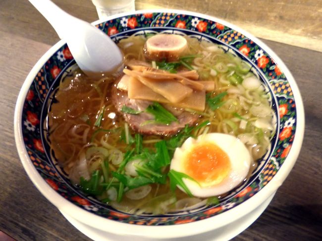 妻は味彩新塩拉麺 ￥７８０−