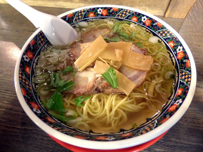 私は味彩塩拉麺 ￥７８０−