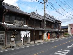 さてさていわゆる江戸情緒残る佐原の町並みにやってきました。
街中の駐車場550円なり。