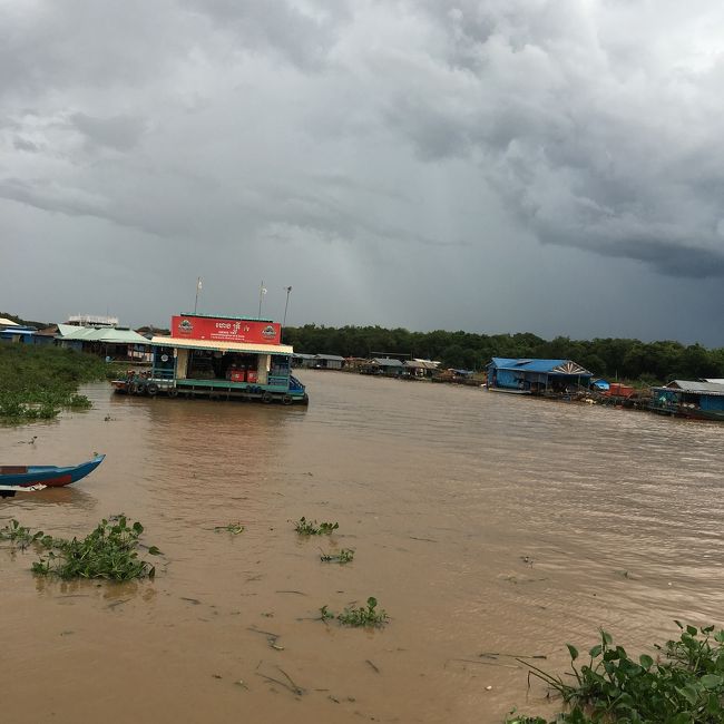 トンレサップ湖クルーズツァーの風景です。