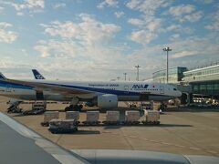 6時20分発の始発で那覇に向かいます(^^)