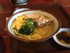 定刻通り那覇空港に着陸して、オリックスレンタカーを借りて
昨年同様沖縄初の食事はおんなの駅なかゆくい市場で

沖縄はもずくも美味しい
定番の沖縄そば