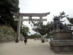 厳島神社の入口