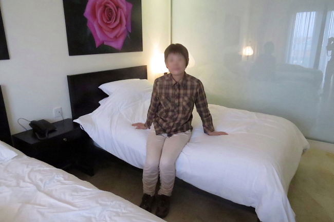 ホテルについて一休みです。<br /><br />外に食事に出るのも億劫だったので、ホテルのレストランで食事した後、お風呂に入ったらバタンキューでした。