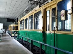 トーロ湾近くの国立オペラ劇場から５分ほど歩いたところにあるコルヤーモ・カルチャー・ファクトリーというトラム跡地にあるトラム博物館です。
でも到着したらちょうど閉館時間だったようで、まだ私が中にいるのに照明が消され、入ってきたドアには鍵をかけられてしまって、閉じ込められたかとアセりました。別のドアが開いていたので出られましたけれども(^^;