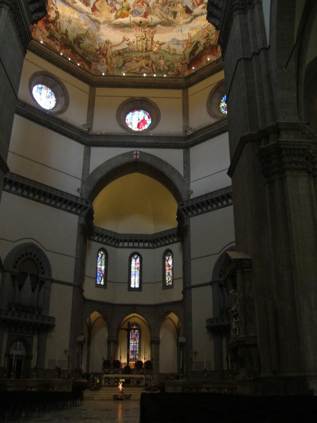 大聖堂の内部空間