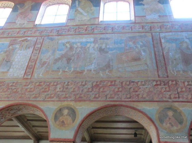 どの絵もそんなにクリアではなく、しっかり、目を凝らさないと何が描かれているのかよくわからない。