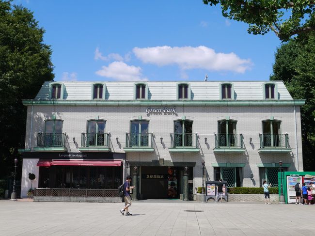 この建物結構古いのではないでしょうか。