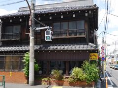 【旧吉田屋酒店】というバス停で降りて来たのは、【カヤバ珈琲】です。