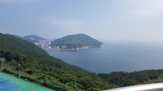 ベランダからの景色は海〜〜〜