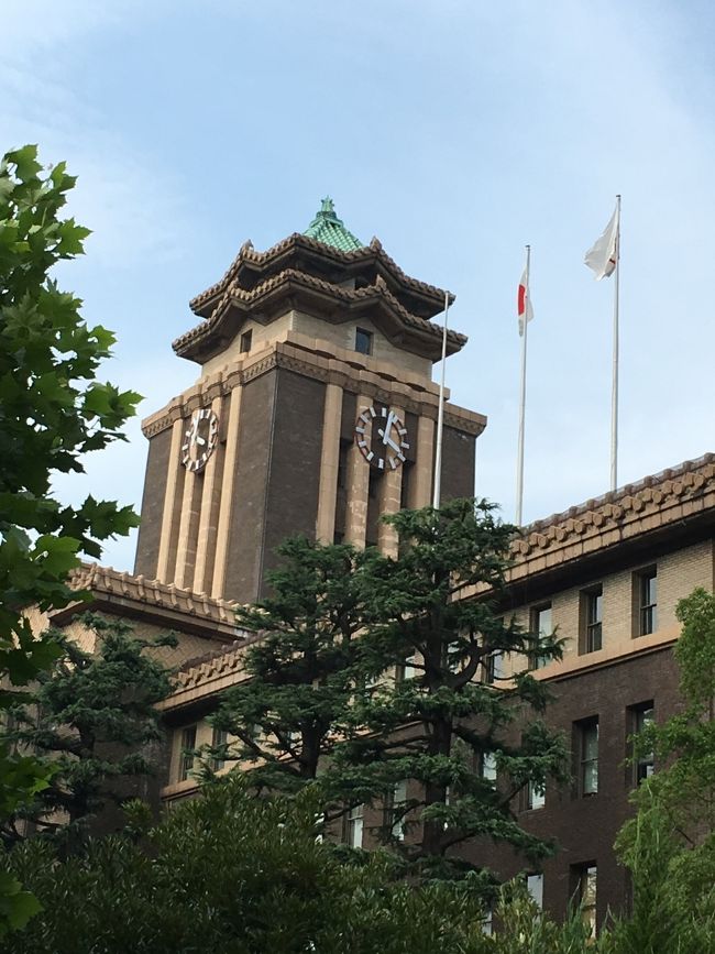 市役所？県庁？どっちがどっちか忘れちゃいましたが、こちらもすごい立派！さすが、栄華を誇る名古屋！