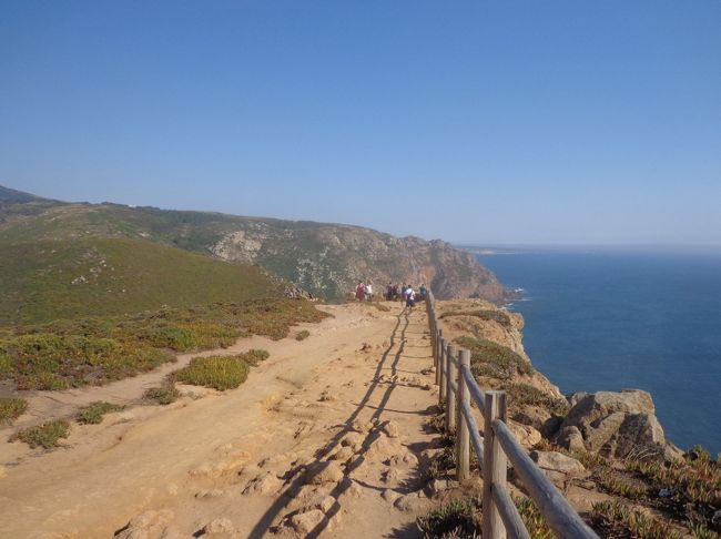 シントラではあんなに暑かったのに、ここはすごく寒い<br />羽織物は必須