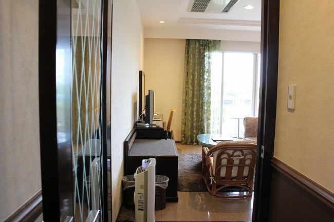 広いお部屋のはずですが