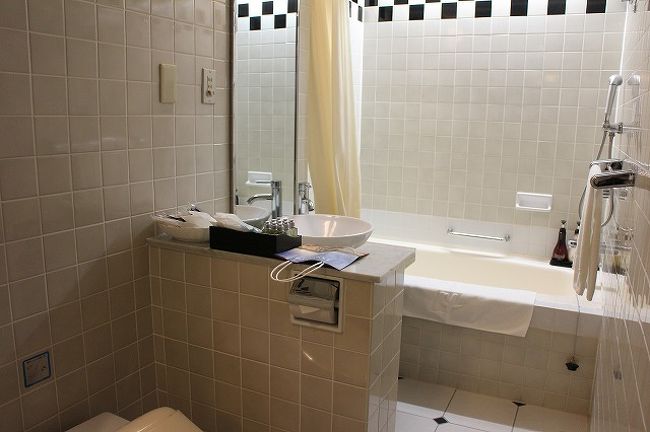 バスルームです。<br />この他にシャワールームあり。