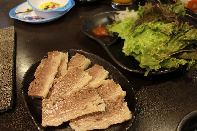 塩バラ（１，６２０円）<br />サニーレタスに包んでいただきます。<br />特製みそが超〜美味。<br />１人前ですがボリュームありです。