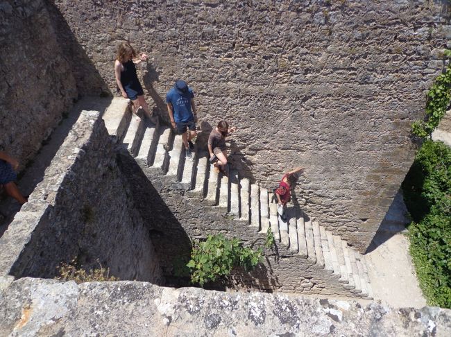 <br />手すりもないので、ふらついたら簡単に落ちてしまいそうな怖さ