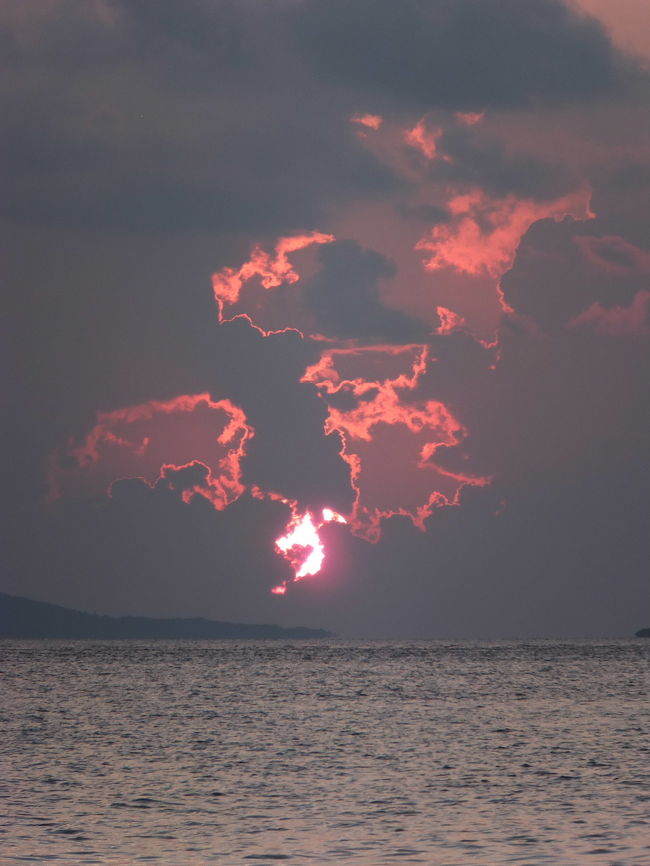 そして、今日も日は沈んでいく。