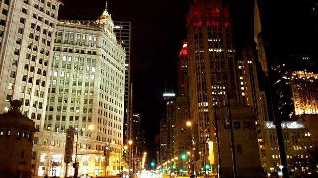 町の中心部は人も多く、危険な感じはありません。横道にそれるとちょっと怖いですが。。。