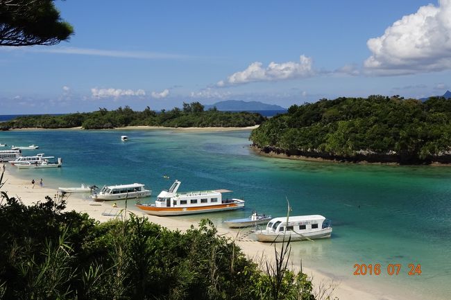 展望台から見た川平湾です。「きてよかった」と思える風景です。