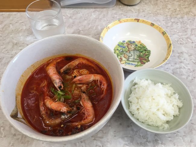 １日目の昼食は、この「余市前浜えびラーメン」です。<br />ライスは無料で付いています。