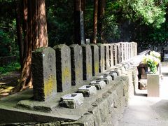 若年兵の投入が「焼け石に水」なのは誰もが承知のこと。
それでも会津の老若男女が玉砕覚悟で臨む戦局にあっては、
白虎隊も各防衛拠点へと投入されていくのは
仕方のないことなのかもしれません。

しかし会津軍の劣勢は如何ともし難く、白虎隊も各所で苦戦を強いられ、
最精鋭とされた士中隊も奮戦空しく撤退を余儀なくされてゆきます。
