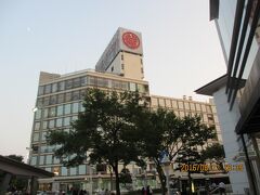 仕方がないので先に夕飯を頂くことに。

テレビ塔のスタッフの方のオススメで

｢ヨコイ｣のあんかけスパに決定。