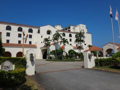 水族館は早々に切り上げ、ホテルへ向かいました。
ホテル日航アリビラ
